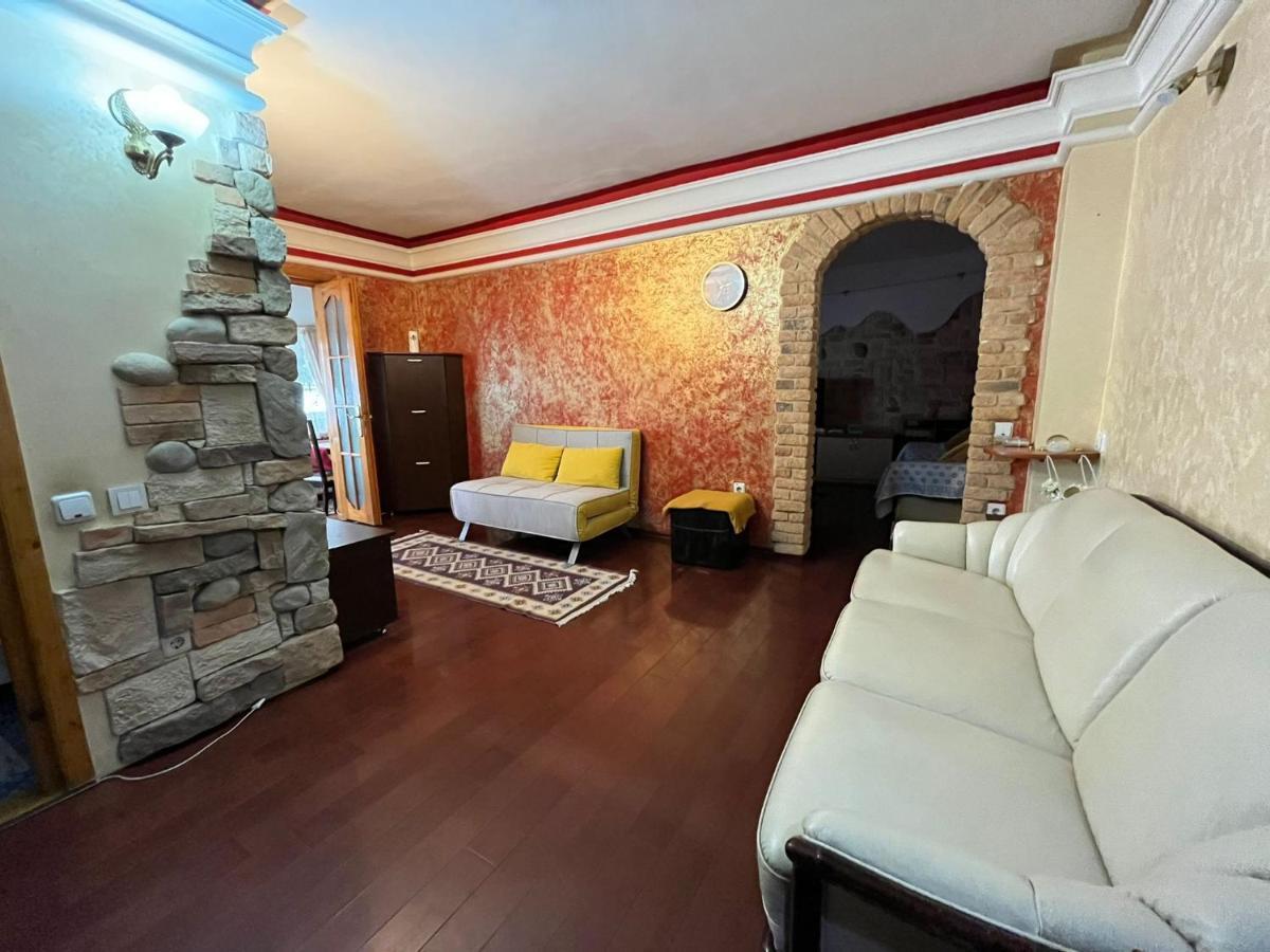 Apartament Central Târgu Neamț Esterno foto