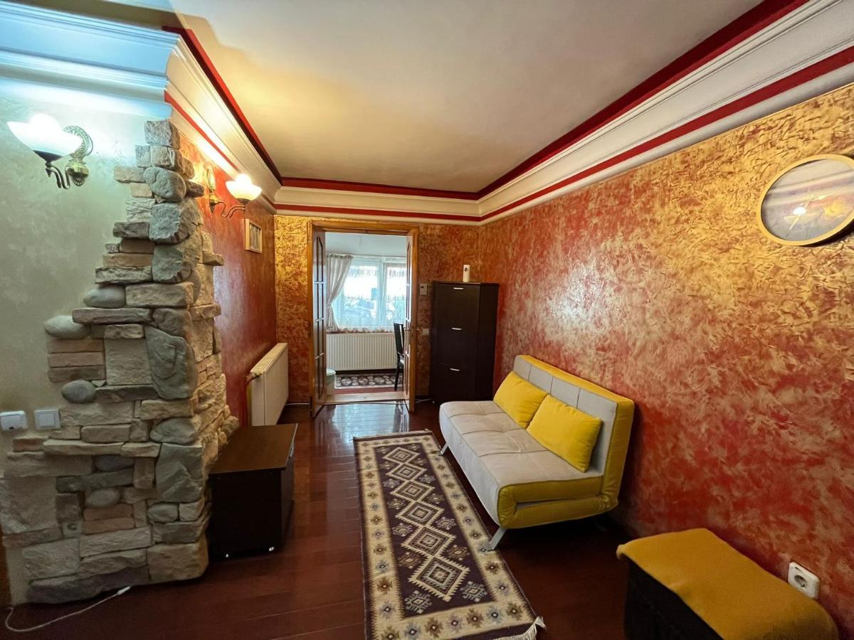 Apartament Central Târgu Neamț Esterno foto
